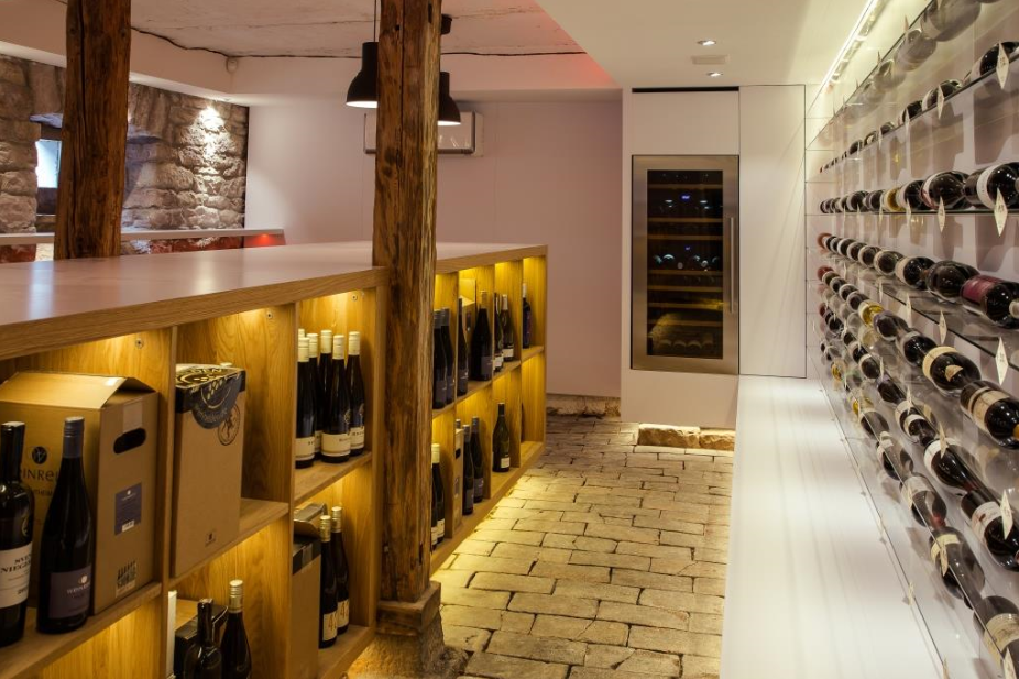 Wein kaufen Weinwelt Baden-Baden © 2015 Weinhelden.de - Ein Unternehmen von Vineur Select GmbH