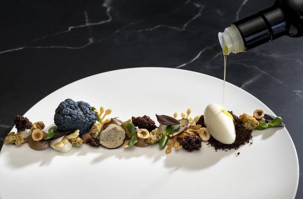 Restaurant SPINNAKER, Dragana Kovačević, pastry chef - arabica coffee, smoked hazelnut, gianduja chocolate, vanilla, black truffle, buza olive oil.