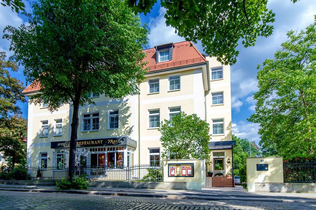 Nichtraucherhotel Dresden - neue Speise- und Weinkarte mit Weinangeboten von Flack Schwier
