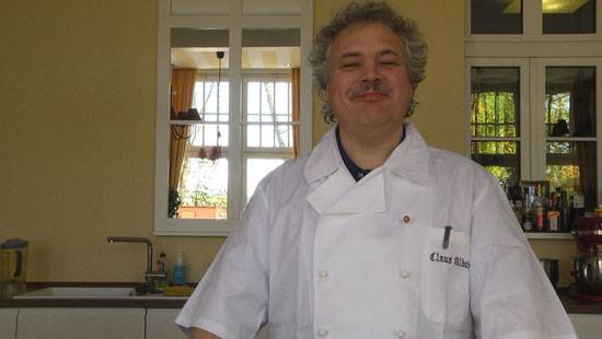 Chefkoch Claus Alboth; 2011 wurde er als "Aufsteiger des Jahres" im Gault Millau ausgezeichnet bis 2018 war er Geschäftsführer im Romantik Hotel Dorotheenhof Weimar. Chefkoch Claus Alboth; 2011 wurde er als "Aufsteiger des Jahres" im Gault Millau ausgezeichnet bis 2018 war er Geschäftsführer im Romantik Hotel Dorotheenhof Weimar.