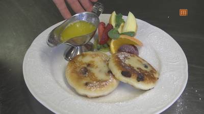 Sächsische Quarkkeulchen mit zerlassener Butter Sächsische Quarkkeulchen mit zerlassener Butter Cantuccini