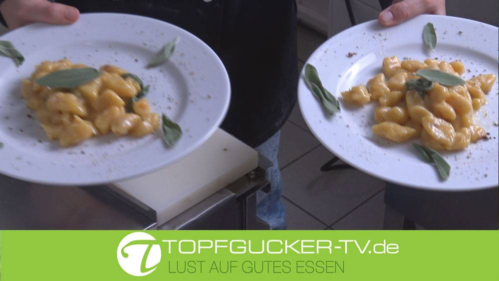 Kartoffel-Kürbis-Gnocchis mit Salbeisauce
