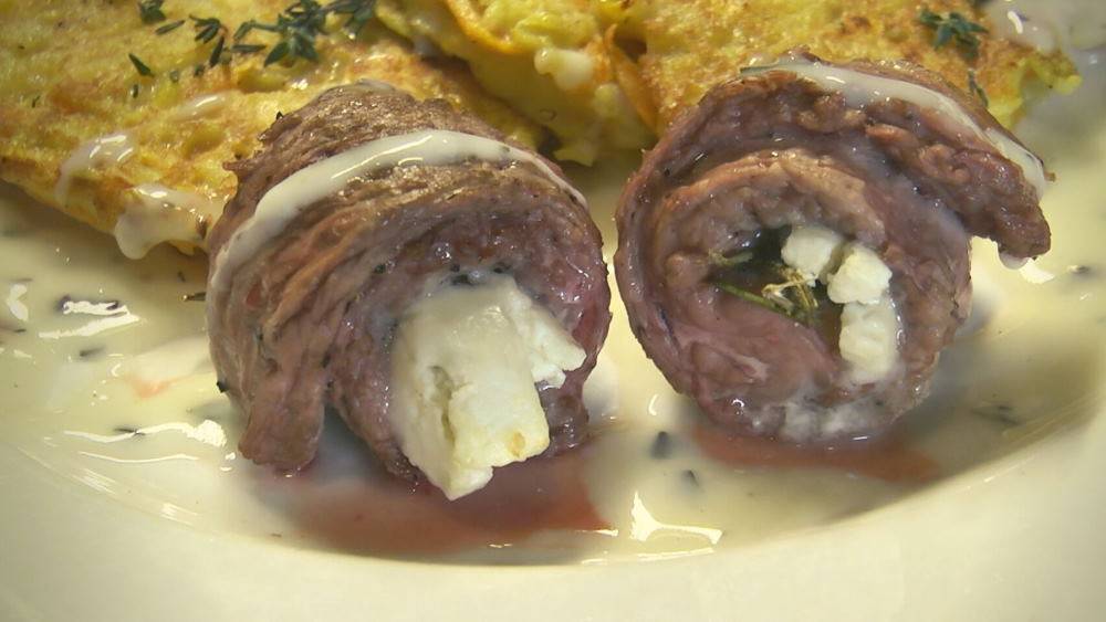 Gefüllte Putenbrust mit Schafskäse und Rosmarin