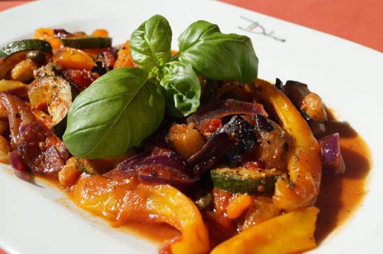 Caponata | sizilianisches Gemüse | Aubergine, Paprika, Zucchini