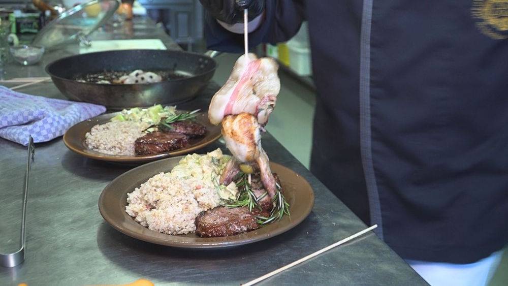 Mittelalter SURF & TURF: Wildschwein trifft Zitronenwachtel! 